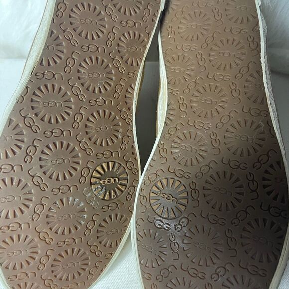 UGG gold sequins & tan leather suede sneakers with sheep skin fur lining… - Picture 9 of 9